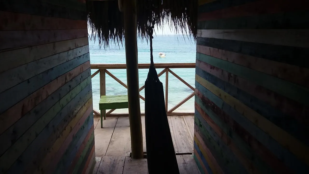 Cano de Loro Posada Nativa Brenely